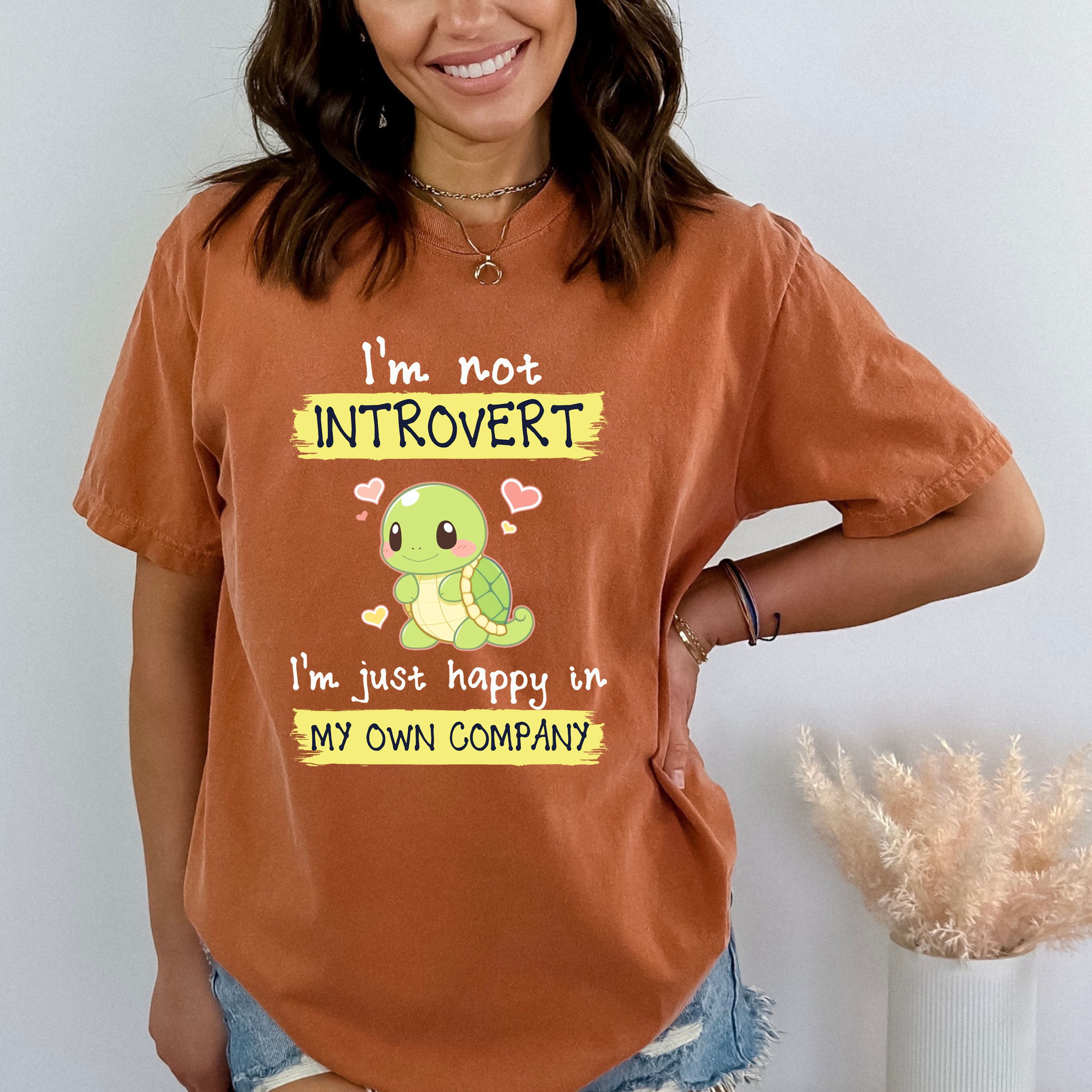 I'm Not Introvert - Bella canvas