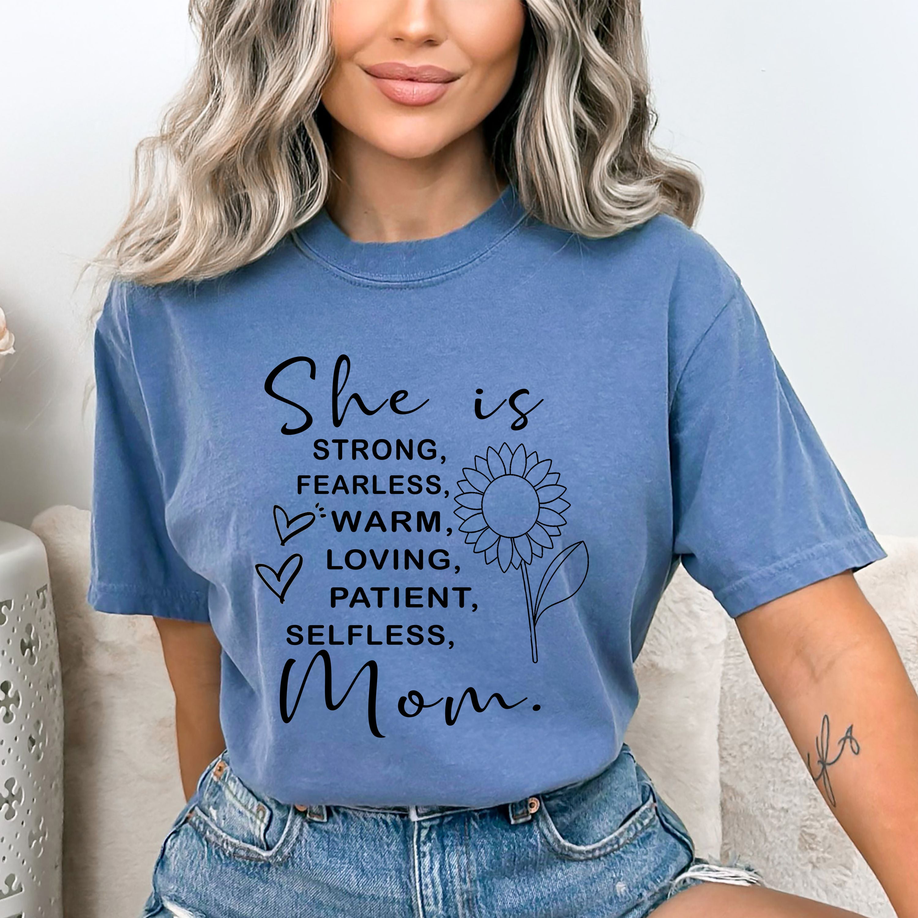 "SHE IS STRONG, FEARLESS MOM" BELLA CANVAS T-SHIRT