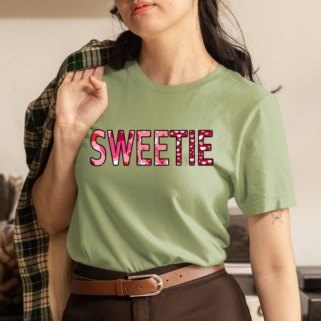 SWEETIE - Unisex T-Shirt