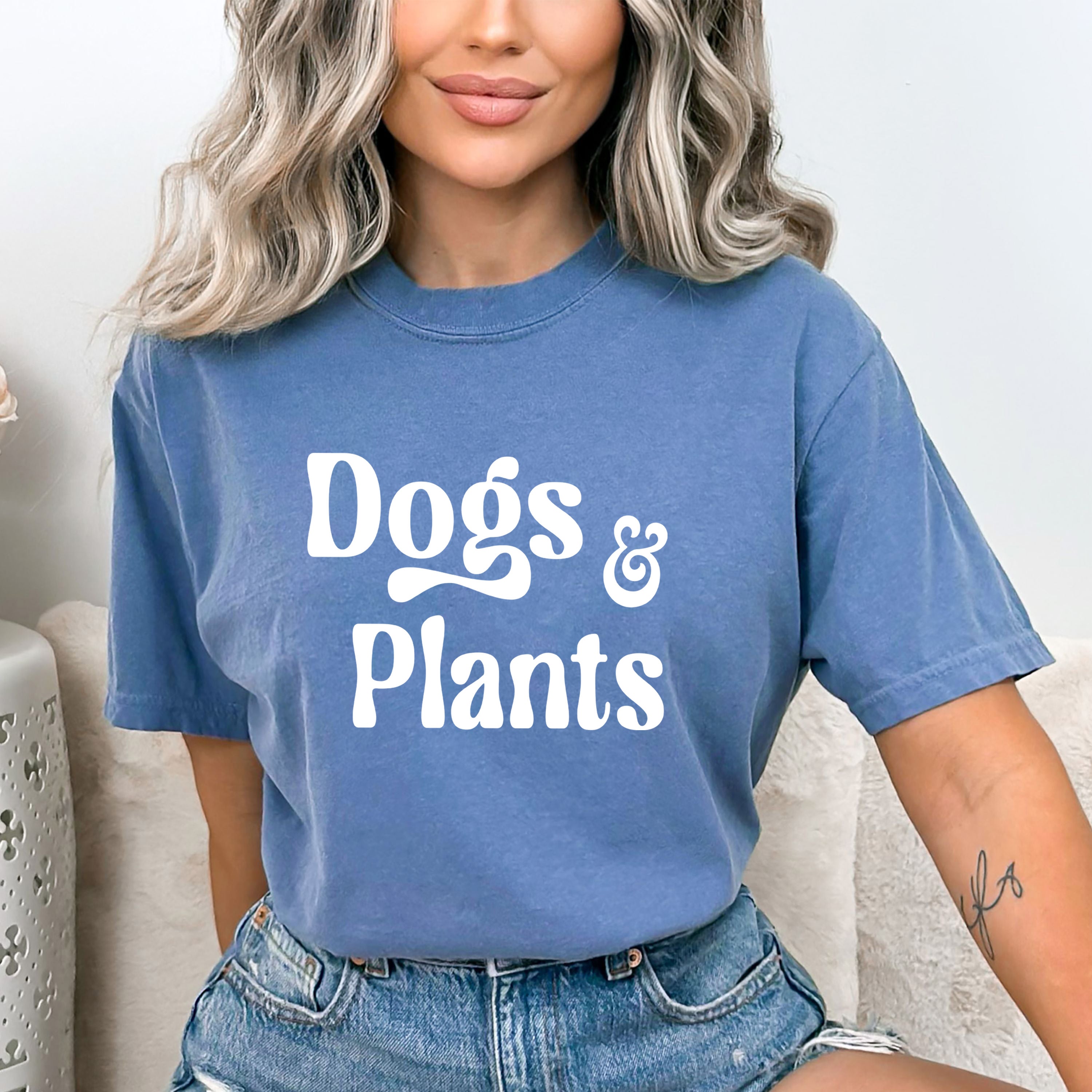 Dogs & Plants - Bella canvas